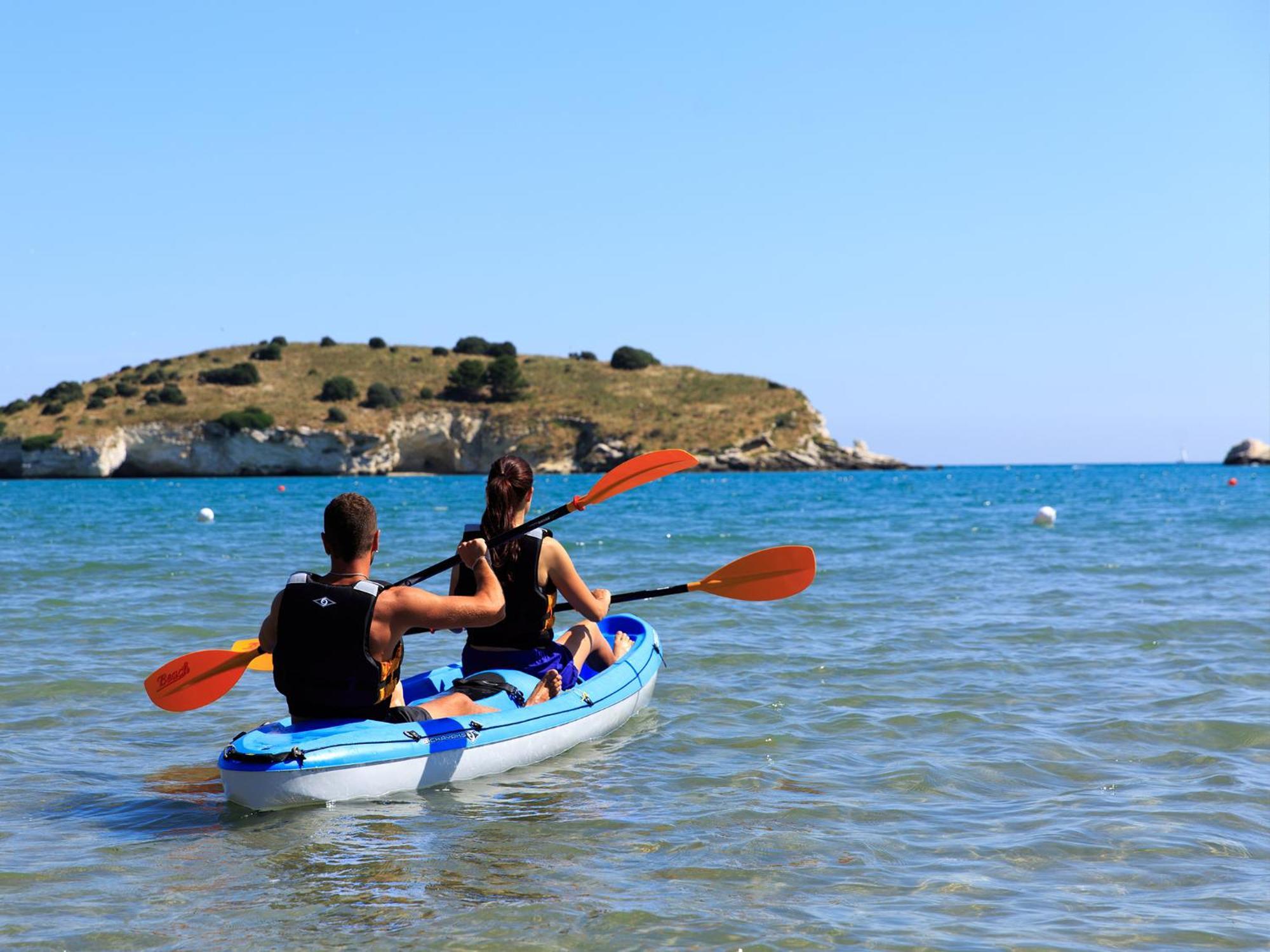Gattarella Family Resort - Seaside Rooms&Suites Vieste Esterno foto