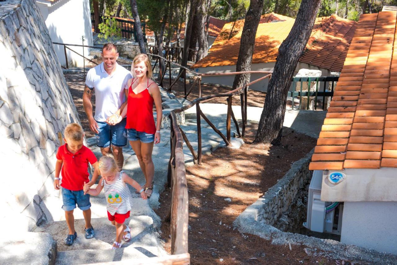 Gattarella Family Resort - Seaside Rooms&Suites Vieste Esterno foto