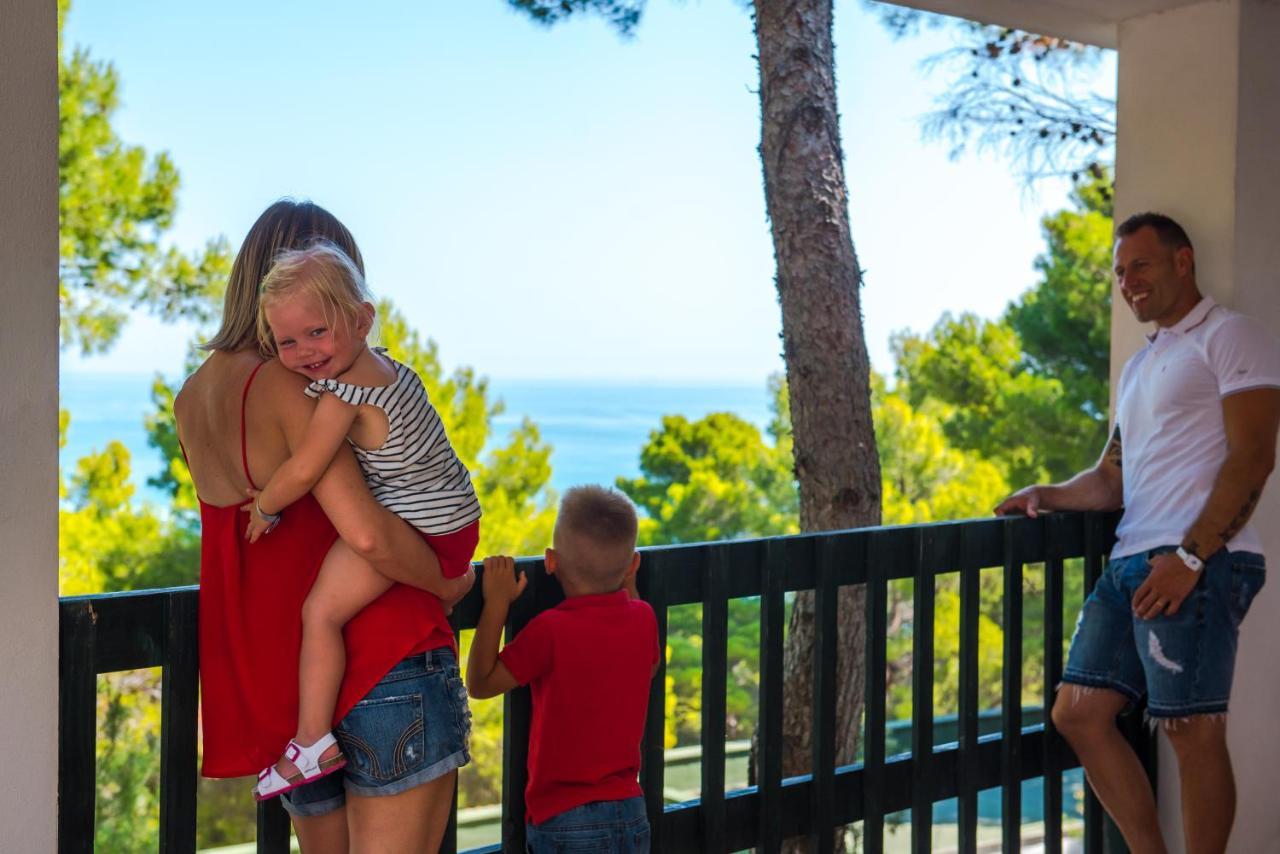 Gattarella Family Resort - Seaside Rooms&Suites Vieste Esterno foto