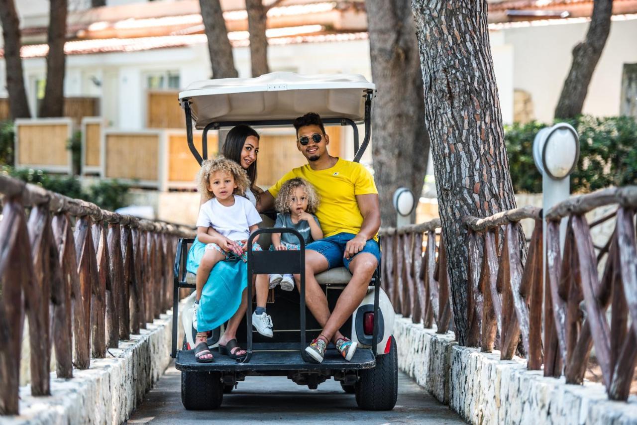 Gattarella Family Resort - Seaside Rooms&Suites Vieste Esterno foto