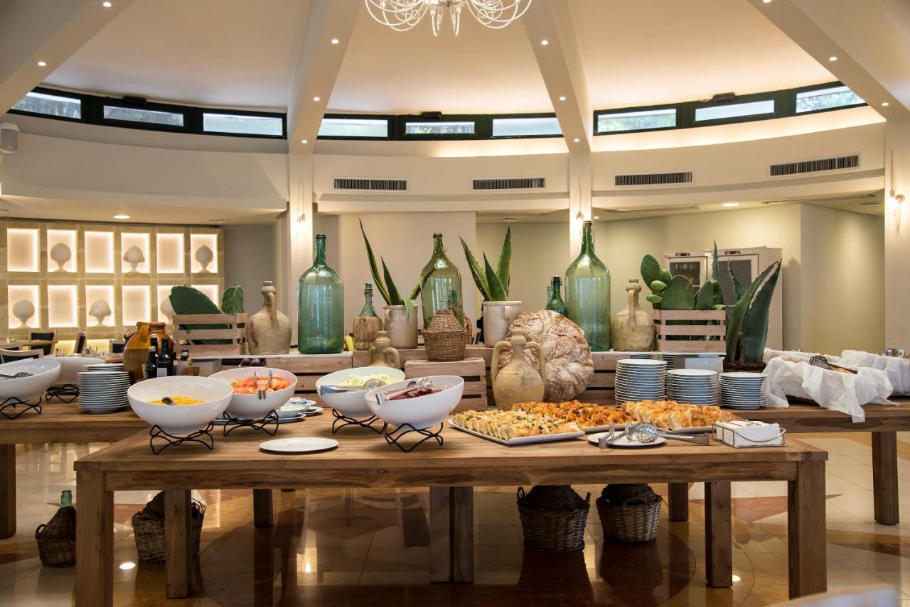 Gattarella Family Resort - Seaside Rooms&Suites Vieste Esterno foto